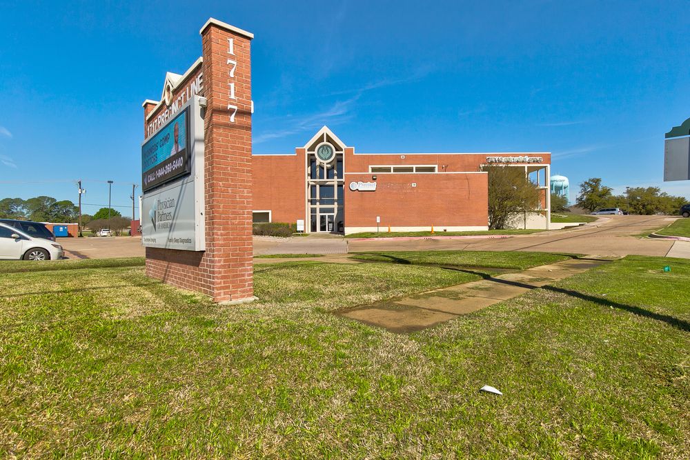 1717 Precinct Line Rd, Hurst, TX 76054